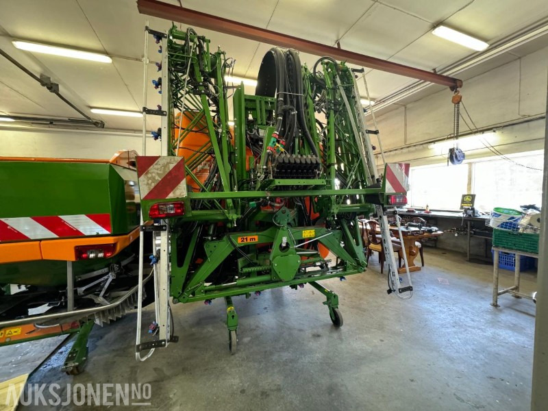 2011 amazonen uf 1801 21 meter m/ front tank - Сельскохозяйственная техника: фото 5 2011 amazonen uf 1801 21 meter m/ front tank - Сельскохозяйственная техника: фото 5