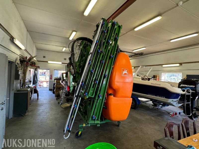 2011 amazonen uf 1801 21 meter m/ front tank - Сельскохозяйственная техника: фото 3 2011 amazonen uf 1801 21 meter m/ front tank - Сельскохозяйственная техника: фото 3