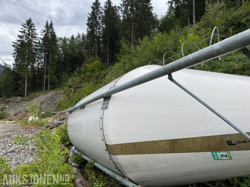 2014 2 stk Furab 26 m³ glassfibersiloer med innblåsingsrør og Flex90 kraftforskruer - Сельскохозяйственная техника: фото 5 2014 2 stk Furab 26 m³ glassfibersiloer med innblåsingsrør og Flex90 kraftforskruer - Сельскохозяйственная техника: фото 5