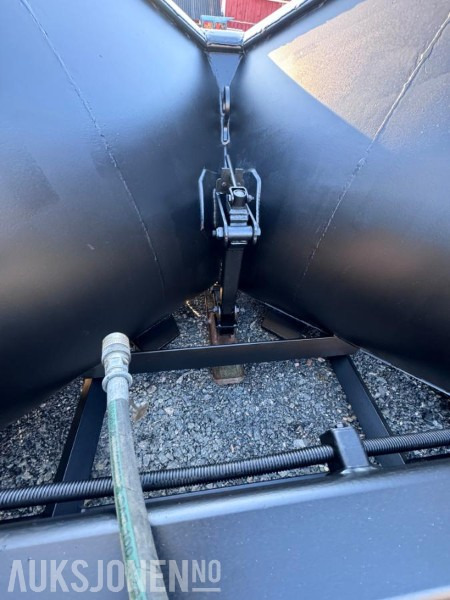 Сельскохозяйственная техника 2015 Steinsland SP 2700 - Spissplog med paralellogram - Feste for brøyteplate - Nymalt: фото 20