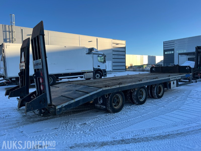 2018 Chief tain Maskintralle 27T m/hydrauliske kjørebruer - Сельскохозяйственная техника: фото 1 2018 Chief tain Maskintralle 27T m/hydrauliske kjørebruer - Сельскохозяйственная техника: фото 1