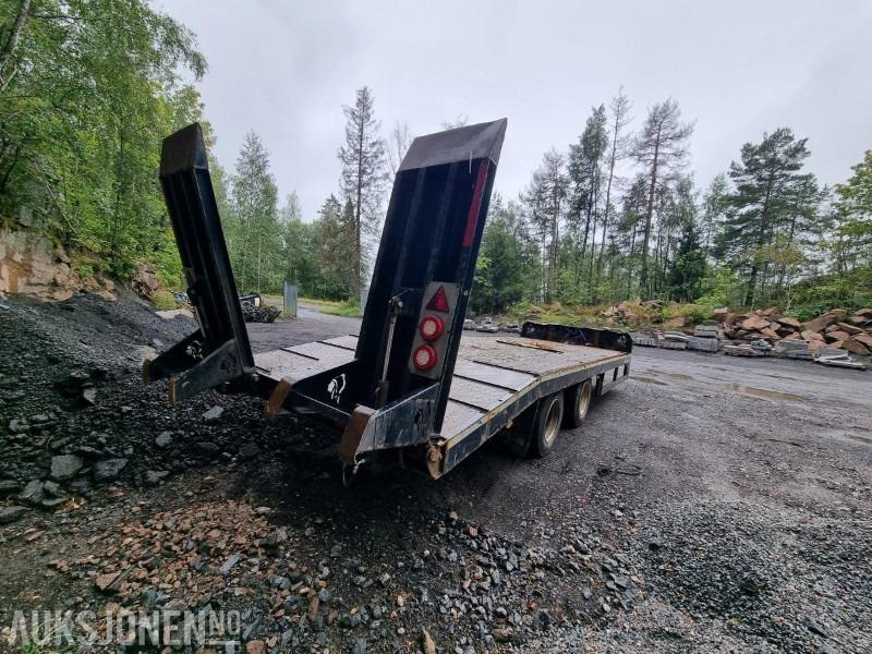 2018 Chieftain maskinhenger Fast Tow Low Loader - Сельскохозяйственная техника: фото 4 2018 Chieftain maskinhenger Fast Tow Low Loader - Сельскохозяйственная техника: фото 4