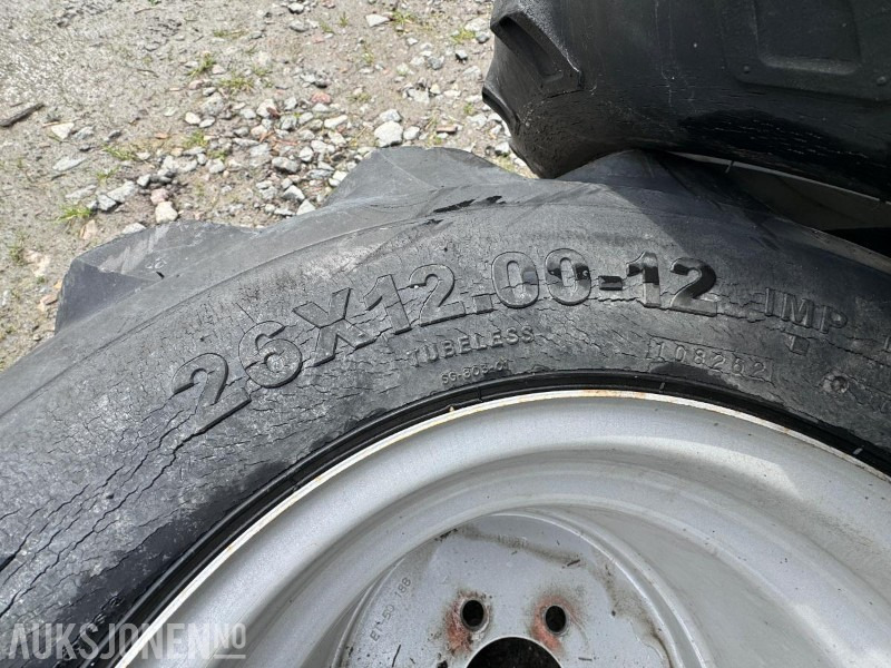 Avant - 2 stk dekk på felg - 26X12.00-12 - Сельскохозяйственная техника: фото 4 Avant - 2 stk dekk på felg - 26X12.00-12 - Сельскохозяйственная техника: фото 4