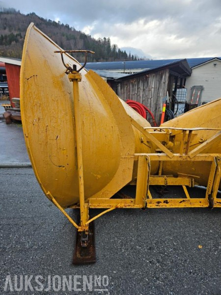 Eldre Spissplog / Snøplog - Сельскохозяйственная техника: фото 5 Eldre Spissplog / Snøplog - Сельскохозяйственная техника: фото 5