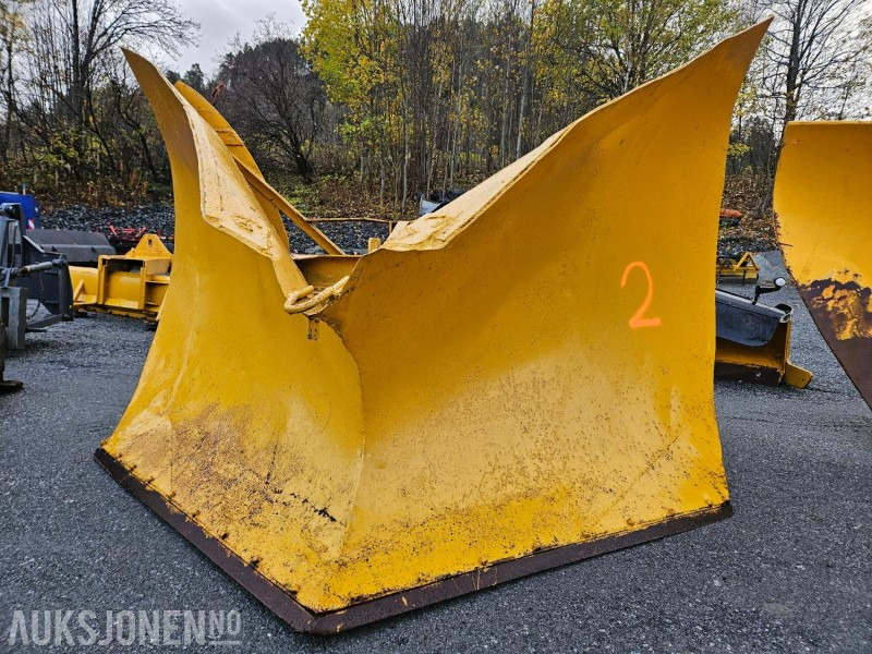 Сельскохозяйственная техника Eldre Spissplog / Snøplog: фото 1