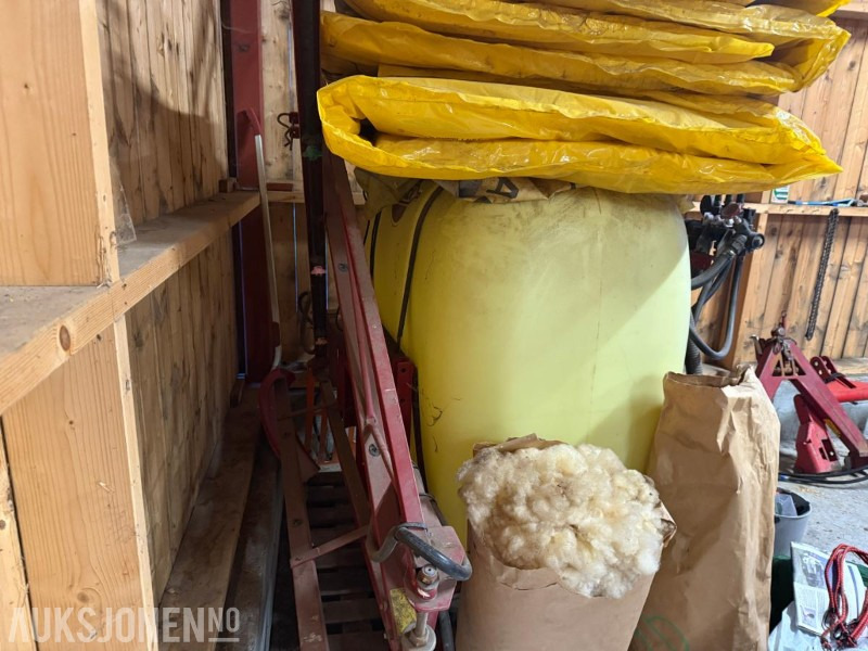 Hardi Åkersprøyte 600liter m/8meters bom - Сельскохозяйственная техника: фото 4 Hardi Åkersprøyte 600liter m/8meters bom - Сельскохозяйственная техника: фото 4