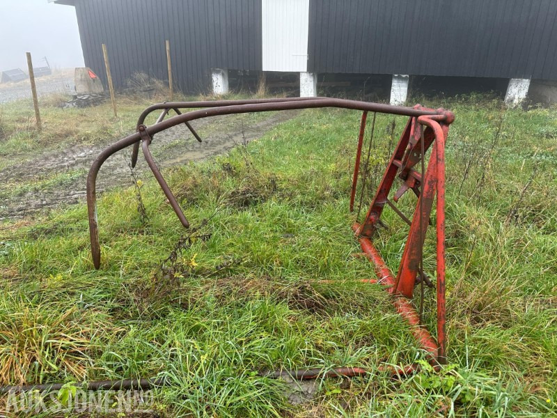 SELGES UTEN MINSTE PRIS! Høysvans – eldre modell – selges som den står - Сельскохозяйственная техника: фото 3 SELGES UTEN MINSTE PRIS! Høysvans – eldre modell – selges som den står - Сельскохозяйственная техника: фото 3