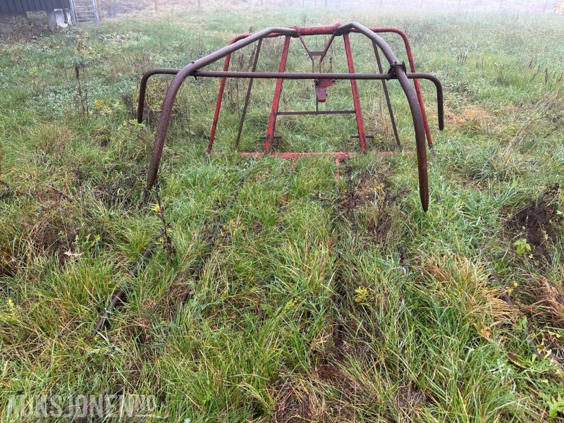 SELGES UTEN MINSTE PRIS! Høysvans – eldre modell – selges som den står - Сельскохозяйственная техника: фото 2 SELGES UTEN MINSTE PRIS! Høysvans – eldre modell – selges som den står - Сельскохозяйственная техника: фото 2