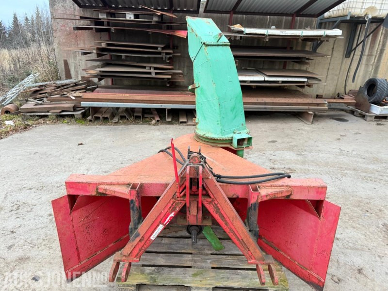 Snøfreser med 3-punktsfeste til traktor – hydraulisk utkaster - Сельскохозяйственная техника: фото 1 Snøfreser med 3-punktsfeste til traktor – hydraulisk utkaster - Сельскохозяйственная техника: фото 1