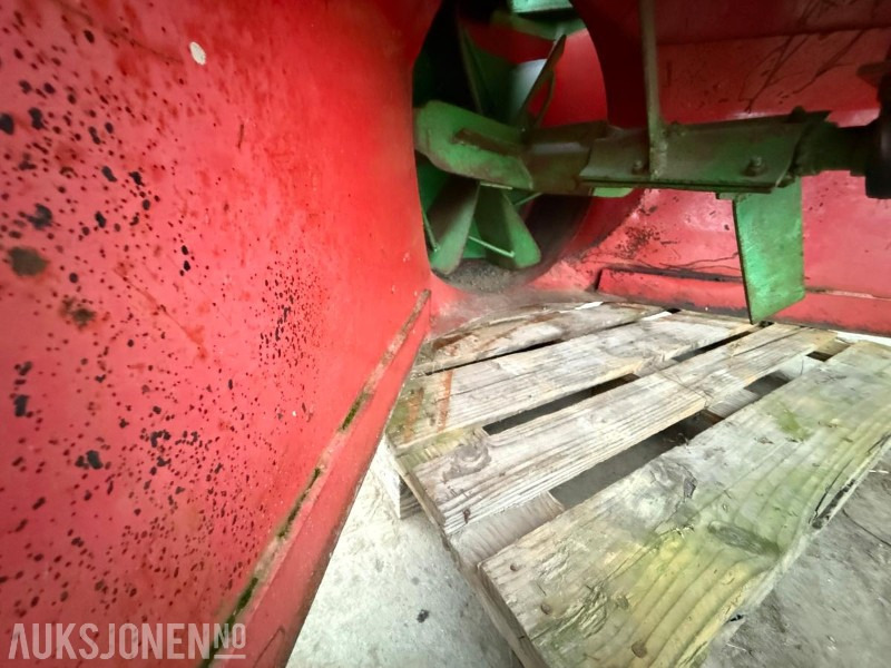 Snøfreser med 3-punktsfeste til traktor – hydraulisk utkaster - Сельскохозяйственная техника: фото 4 Snøfreser med 3-punktsfeste til traktor – hydraulisk utkaster - Сельскохозяйственная техника: фото 4