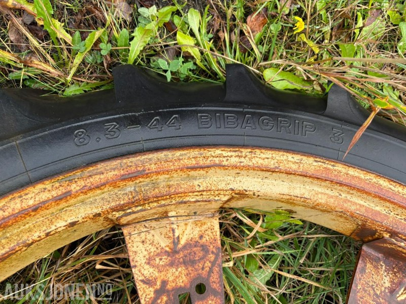 TVILLING HJUL OG SPRØYTEHJUL TIL TRAKTOR - Сельскохозяйственная техника: фото 5 TVILLING HJUL OG SPRØYTEHJUL TIL TRAKTOR - Сельскохозяйственная техника: фото 5