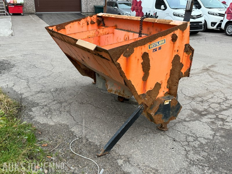 Westbjørn TSL 16 strøkasse - Сельскохозяйственная техника: фото 1 Westbjørn TSL 16 strøkasse - Сельскохозяйственная техника: фото 1