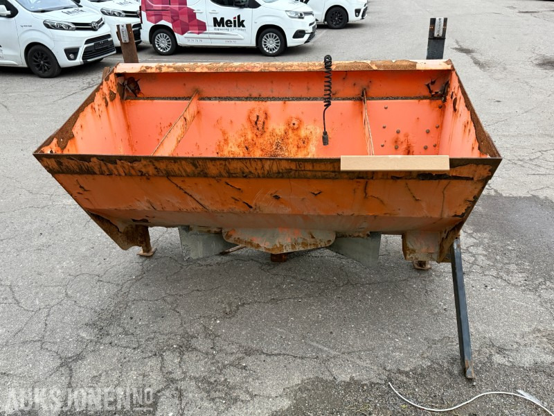 Westbjørn TSL 16 strøkasse - Сельскохозяйственная техника: фото 2 Westbjørn TSL 16 strøkasse - Сельскохозяйственная техника: фото 2