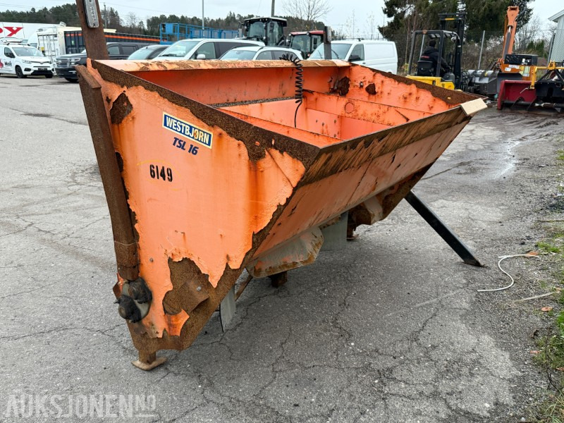 Westbjørn TSL 16 strøkasse - Сельскохозяйственная техника: фото 3 Westbjørn TSL 16 strøkasse - Сельскохозяйственная техника: фото 3