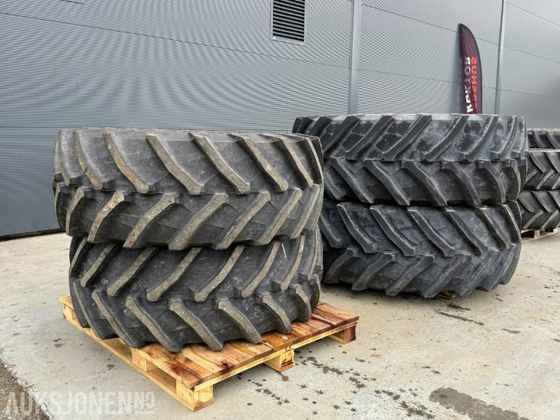 TRELLEBORG TM800 HJULSETT 650/65 R 42 + 540/65 R 30 - Трактор: фото 2 TRELLEBORG TM800 HJULSETT 650/65 R 42 + 540/65 R 30 - Трактор: фото 2