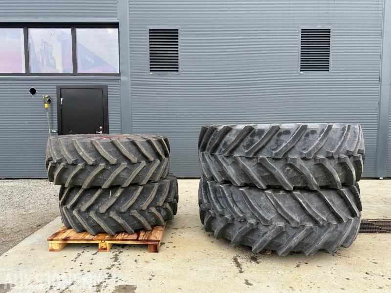 TRELLEBORG TM800 HJULSETT 650/65 R 42 + 540/65 R 30 - Трактор: фото 1 TRELLEBORG TM800 HJULSETT 650/65 R 42 + 540/65 R 30 - Трактор: фото 1
