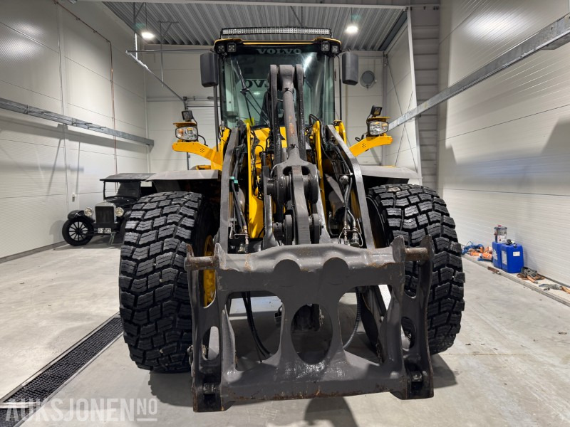 VOLVO L120F HJULLASTER MED SKUFFE, SENTRALSMØRING OG 2 SETT HJUL - Колёсный погрузчик: фото 3 VOLVO L120F HJULLASTER MED SKUFFE, SENTRALSMØRING OG 2 SETT HJUL - Колёсный погрузчик: фото 3