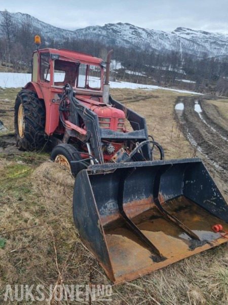 Volvo BM Traktor - Frontlaster - Skuff - Трактор: фото 1 Volvo BM Traktor - Frontlaster - Skuff - Трактор: фото 1