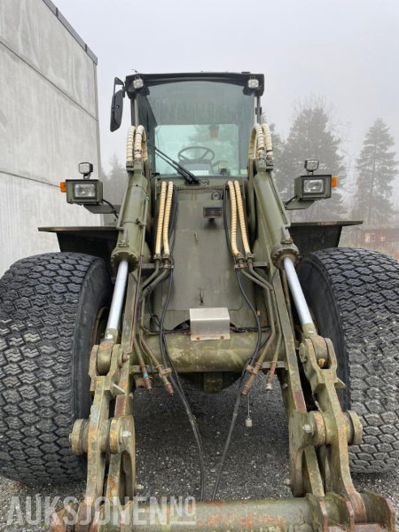 Volvo L120B hjullaster 1999 - Колёсный погрузчик: фото 3 Volvo L120B hjullaster 1999 - Колёсный погрузчик: фото 3