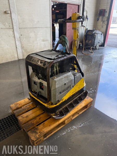 Wacker Supra Vibroplate - Каток: фото 3 Wacker Supra Vibroplate - Каток: фото 3