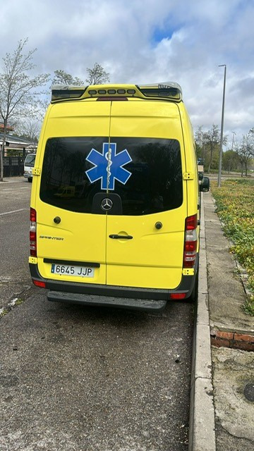 Mercedes Benz AMBULANCE Lot of 10 units Sprinter 313 CDI Automatic - Коммунальная/ Специальная техника: фото 2 Mercedes Benz AMBULANCE Lot of 10 units Sprinter 313 CDI Automatic - Коммунальная/ Специальная техника: фото 2