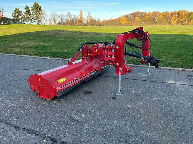 Humus SP 220 - Косилка-измельчитель: фото 2 Humus SP 220 - Косилка-измельчитель: фото 2