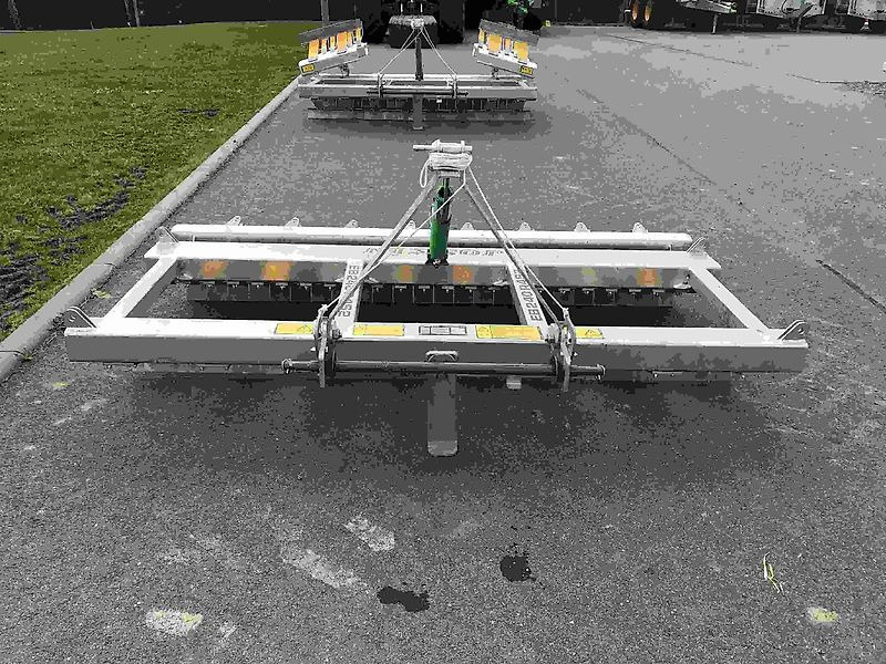 Joskin EB-R4S2 240 - Техника для обработки почвы: фото 1 Joskin EB-R4S2 240 - Техника для обработки почвы: фото 1