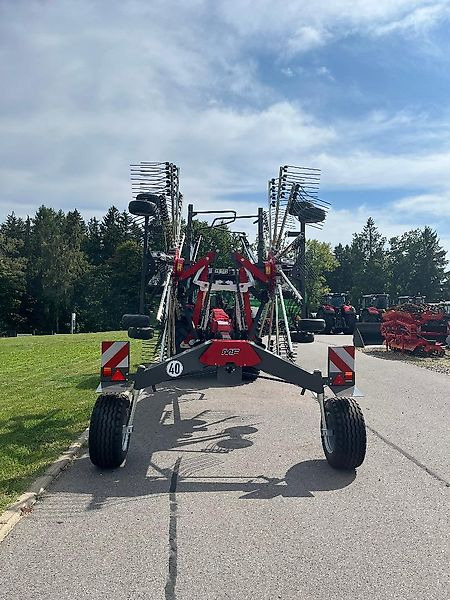 Massey Ferguson MF RK 762 TRC GEN 2 - Сеноворошилка: фото 3 Massey Ferguson MF RK 762 TRC GEN 2 - Сеноворошилка: фото 3