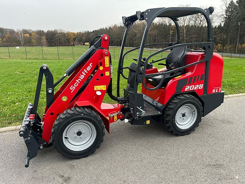 Schäffer 2028 SLT - Компактный фронтальный погрузчик: фото 1 Schäffer 2028 SLT - Компактный фронтальный погрузчик: фото 1