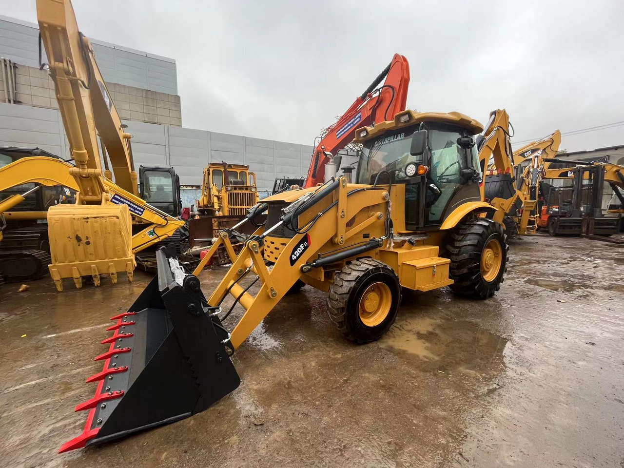 Caterpillar New Backhoe Loader 420F CAT Backhoe JCB 3CX 4CX on Sale - Экскаватор-погрузчик: фото 4 Caterpillar New Backhoe Loader 420F CAT Backhoe JCB 3CX 4CX on Sale - Экскаватор-погрузчик: фото 4