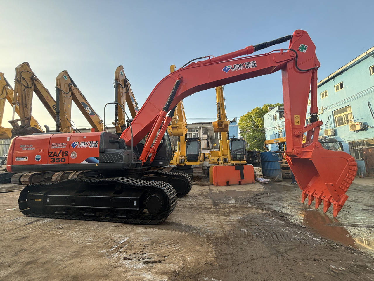 Hitachi ZX350 Used Excavator 35 Ton Crawler Hydraulic Secondhand Excavators Komatsu PC350 Caterpillar 336D2 Doosan DX300 dx420 Secondhand Excavators for Sale - Гусеничный экскаватор: фото 4 Hitachi ZX350 Used Excavator 35 Ton Crawler Hydraulic Secondhand Excavators Komatsu PC350 Caterpillar 336D2 Doosan DX300 dx420 Secondhand Excavators for Sale - Гусеничный экскаватор: фото 4