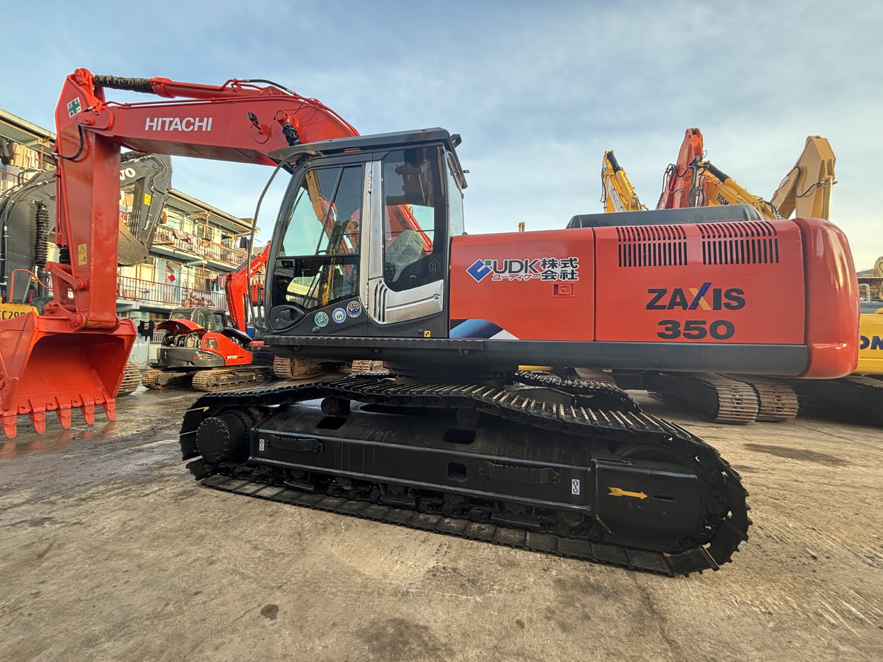 Hitachi ZX350 Used Excavator 35 Ton Crawler Hydraulic Secondhand Excavators Komatsu PC350 Caterpillar 336D2 Doosan DX300 dx420 Secondhand Excavators for Sale - Гусеничный экскаватор: фото 2 Hitachi ZX350 Used Excavator 35 Ton Crawler Hydraulic Secondhand Excavators Komatsu PC350 Caterpillar 336D2 Doosan DX300 dx420 Secondhand Excavators for Sale - Гусеничный экскаватор: фото 2