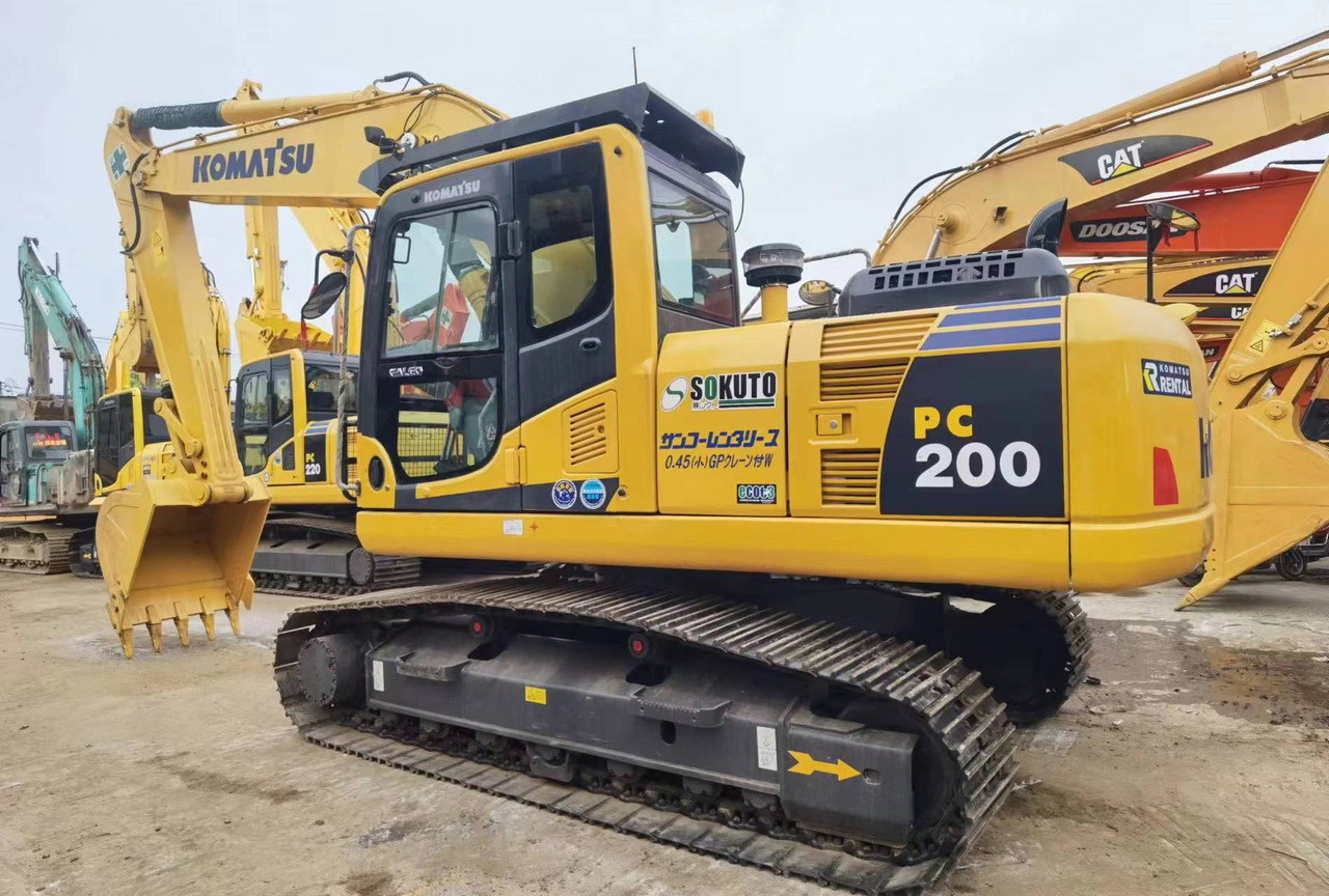 Komatsu PC200 PC210 PC220 Used Excavator Crawler Hydraulic High Quality Secondhand Excavator for Sale - Гусеничный экскаватор: фото 2 Komatsu PC200 PC210 PC220 Used Excavator Crawler Hydraulic High Quality Secondhand Excavator for Sale - Гусеничный экскаватор: фото 2