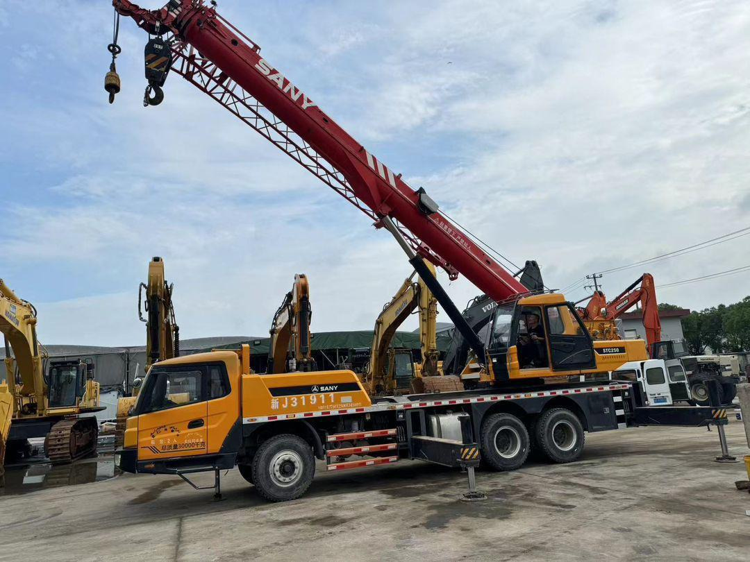 SANY 25 Ton Crane Truck Crane SANY STC250 QY50C STC750 STC1000 XCMG ZOOOMLION TADANO KOBELCO CRANES FOR SALE - Мобильный кран: фото 1 SANY 25 Ton Crane Truck Crane SANY STC250 QY50C STC750 STC1000 XCMG ZOOOMLION TADANO KOBELCO CRANES FOR SALE - Мобильный кран: фото 1