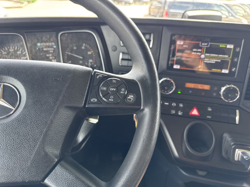Тягач Mercedes-Benz ACTROS 1848 LS GIGASPACE Lowliner: фото 19