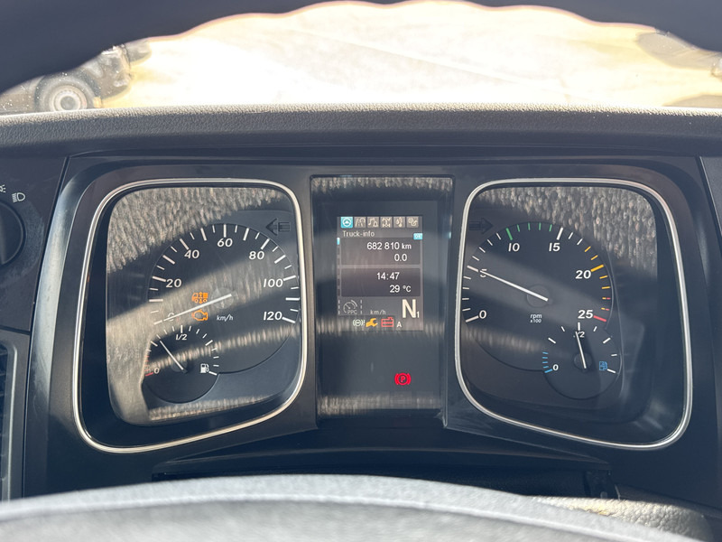 Mercedes-Benz ACTROS 1848 LS GIGASPACE Lowliner - Тягач: фото 5 Mercedes-Benz ACTROS 1848 LS GIGASPACE Lowliner - Тягач: фото 5