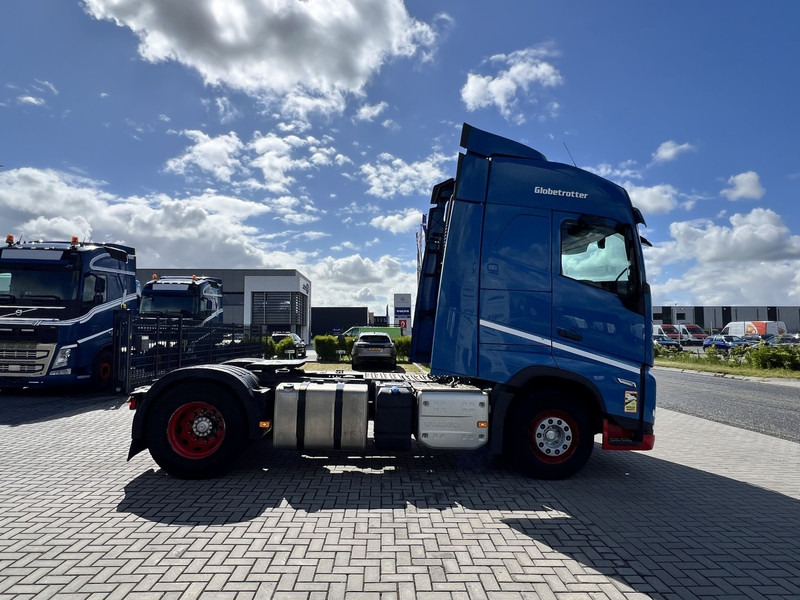 Volvo FH 460 4x2 trekker Globetrotter / 2x Fuel Tank - Тягач: фото 4 Volvo FH 460 4x2 trekker Globetrotter / 2x Fuel Tank - Тягач: фото 4