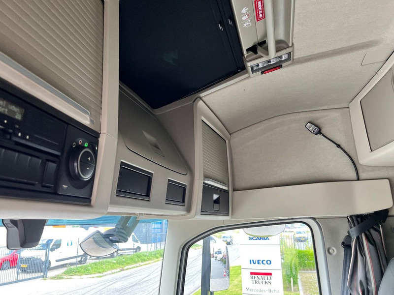 Тягач Volvo FH 460 6x2 vla trekker Chassis : LA / Pusher / lift: фото 16