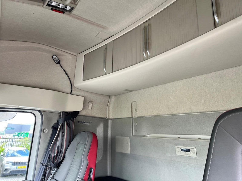 Тягач Volvo FH 460 6x2 vla trekker Chassis : LA / Pusher / lift: фото 14