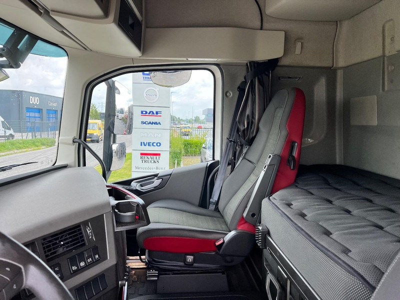 Тягач Volvo FH 460 6x2 vla trekker Chassis : LA / Pusher / lift: фото 15