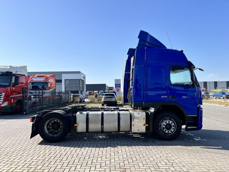 Volvo FM 370 4x2 trekker Globetrotter / Euro 5 /NEW TUV - Тягач: фото 4 Volvo FM 370 4x2 trekker Globetrotter / Euro 5 /NEW TUV - Тягач: фото 4