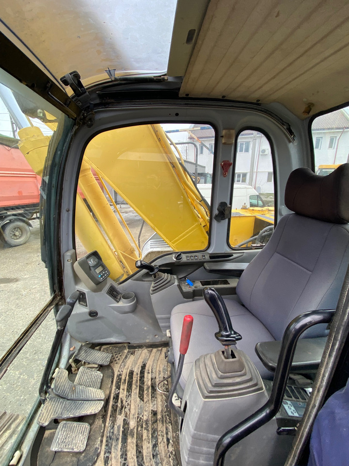 New Holland Kobelco E 215 22 T Klima - Гусеничный экскаватор: фото 2 New Holland Kobelco E 215 22 T Klima - Гусеничный экскаватор: фото 2