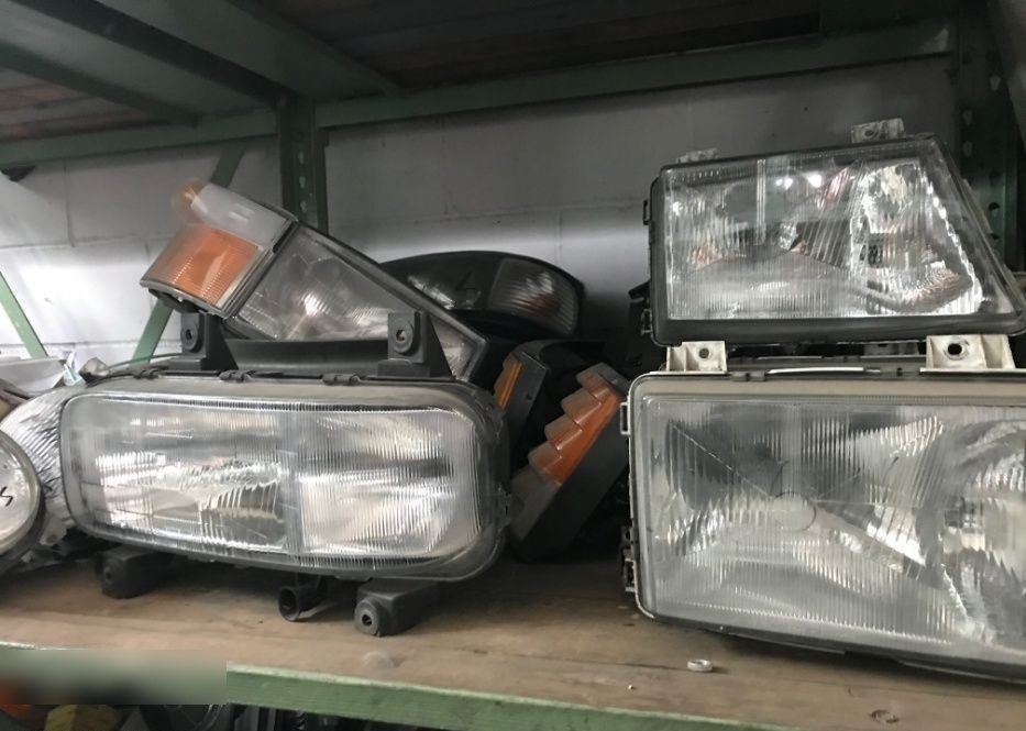 - Передняя фара для Грузовиков: фото 2 - Передняя фара для Грузовиков: фото 2