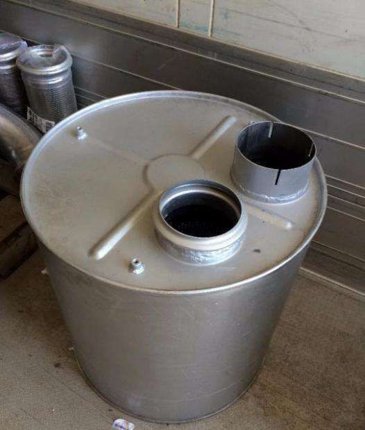 Vand Tobe evacuare, elemente evacuare, racoarde la cele mai bun - Глушитель для Грузовиков: фото 2 Vand Tobe evacuare, elemente evacuare, racoarde la cele mai bun - Глушитель для Грузовиков: фото 2