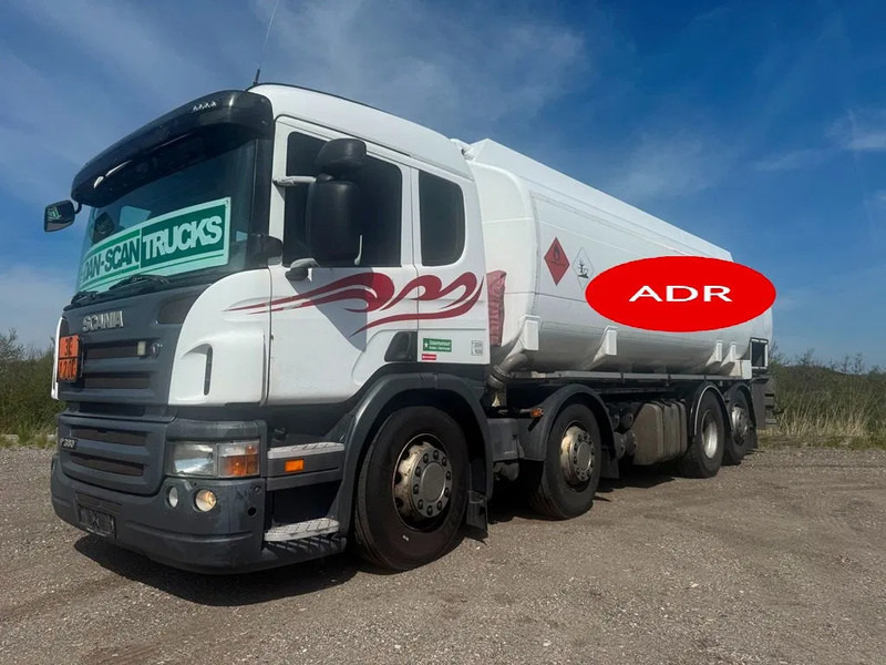 Scania P380 P380 8x2*6 .ADR/FL . 24200 L Tank - Air / Air suspension. - Грузовик-цистерна: фото 1 Scania P380 P380 8x2*6 .ADR/FL . 24200 L Tank - Air / Air suspension. - Грузовик-цистерна: фото 1