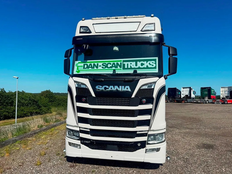 Scania S580 V8 NGS weelbase 3150mm. Air / Air suspension. Opticruise / Retarder. Hydr. system,. - Тягач: фото 5 Scania S580 V8 NGS weelbase 3150mm. Air / Air suspension. Opticruise / Retarder. Hydr. system,. - Тягач: фото 5