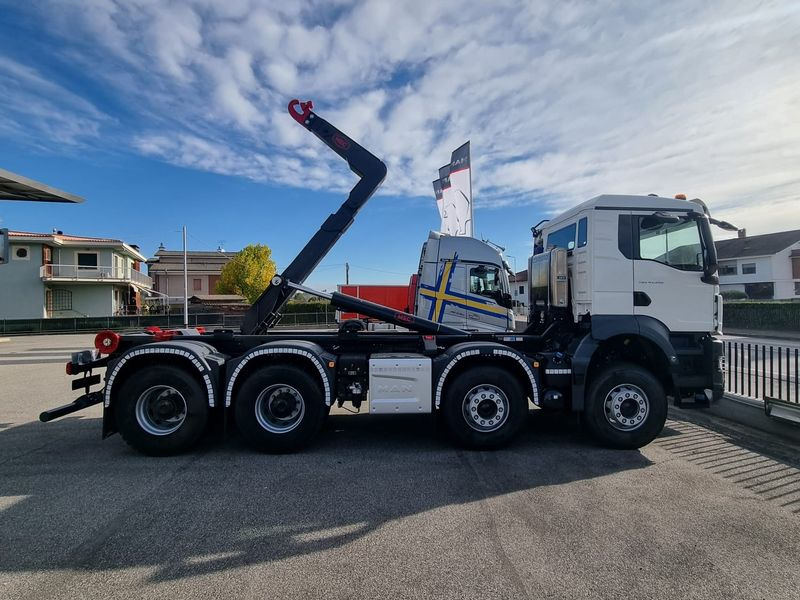 MAN TGS GANCIO SCARRABILE - NUOVO TGS 41.540 8x4 BB CH - Крюковой мультилифт: фото 3 MAN TGS GANCIO SCARRABILE - NUOVO TGS 41.540 8x4 BB CH - Крюковой мультилифт: фото 3