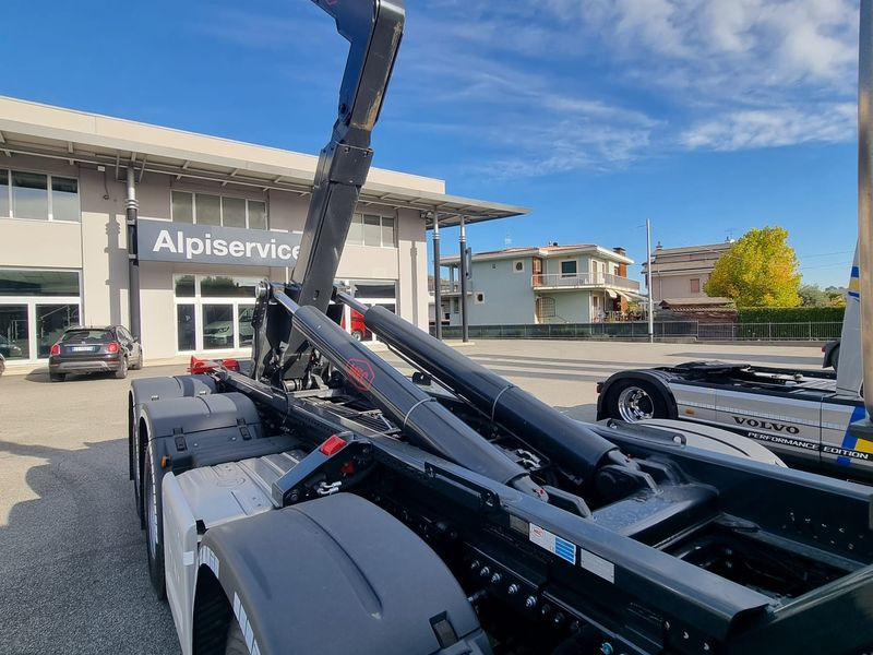 MAN TGS GANCIO SCARRABILE - NUOVO TGS 41.540 8x4 BB CH - Крюковой мультилифт: фото 4 MAN TGS GANCIO SCARRABILE - NUOVO TGS 41.540 8x4 BB CH - Крюковой мультилифт: фото 4