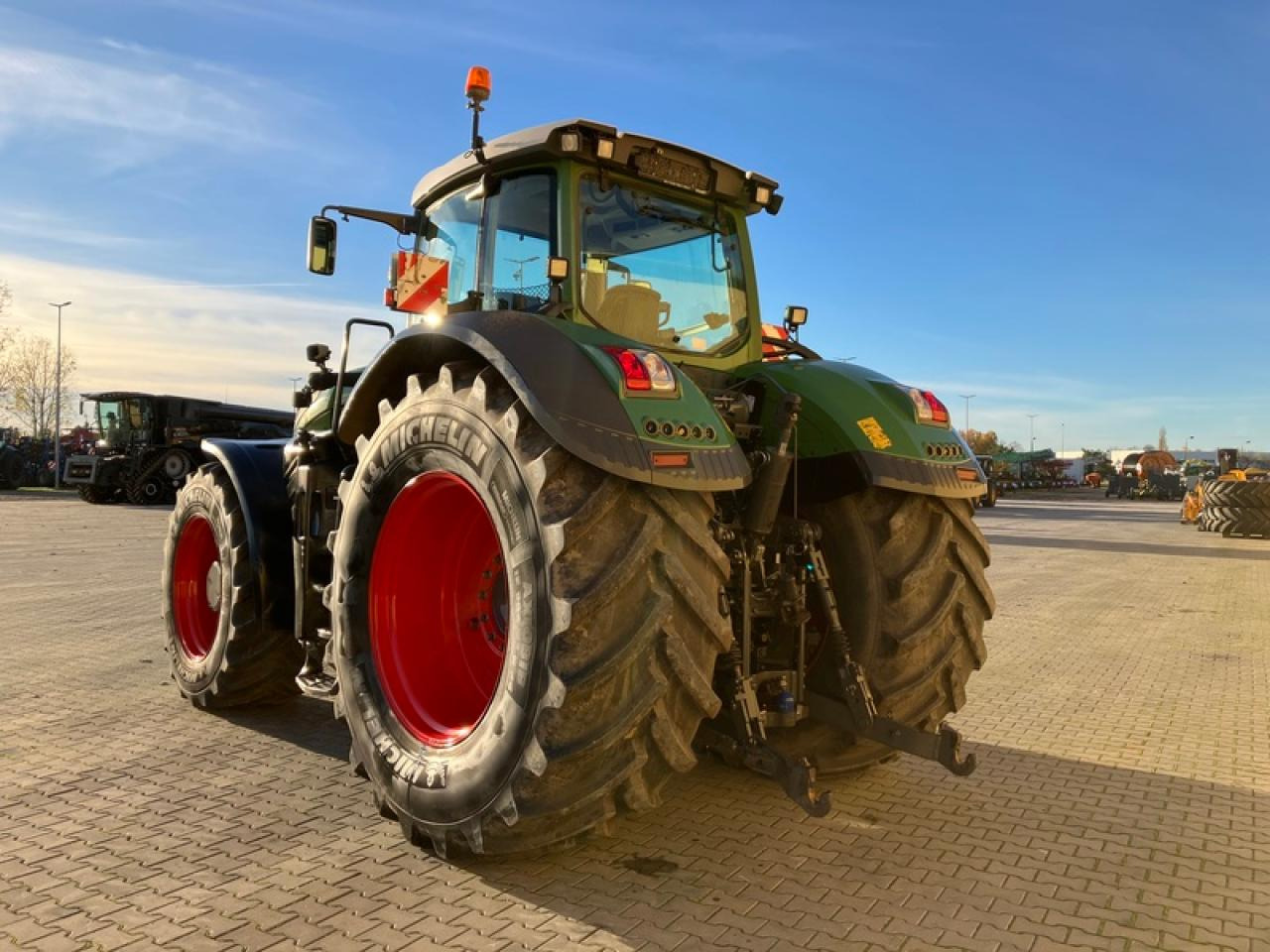 Fendt VARIO 1050 - Трактор: фото 3 Fendt VARIO 1050 - Трактор: фото 3
