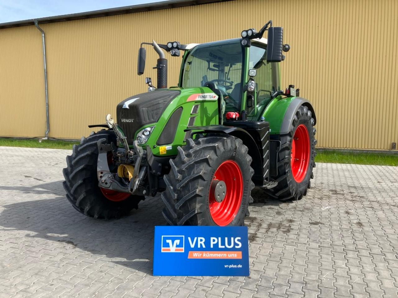Fendt VARIO 724 PROFIPLUS RTK - Трактор: фото 1 Fendt VARIO 724 PROFIPLUS RTK - Трактор: фото 1